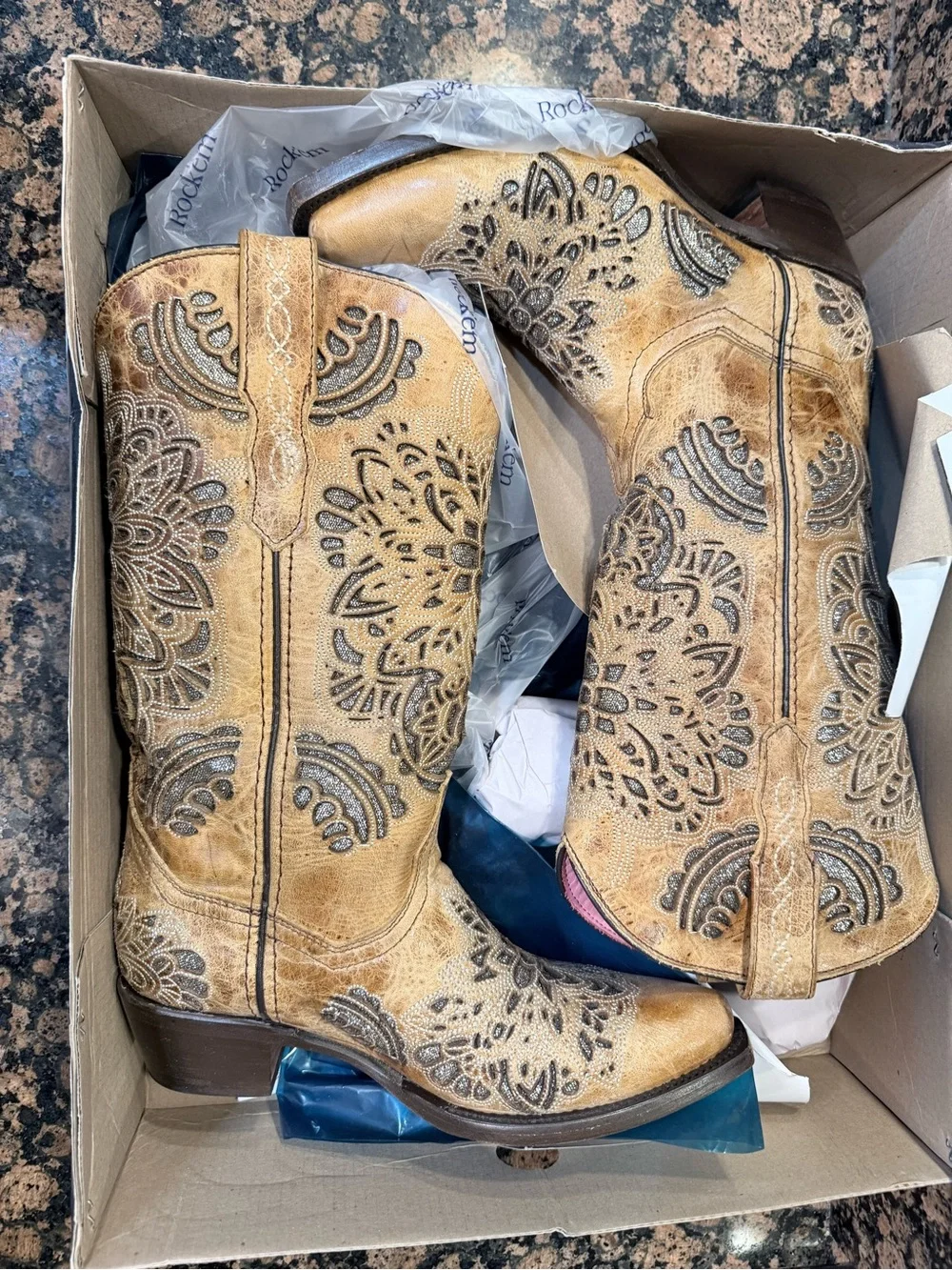 Rustic Tan Western Boots - (Brand)